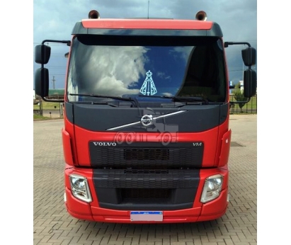 Volvo VM330 8x2 2022