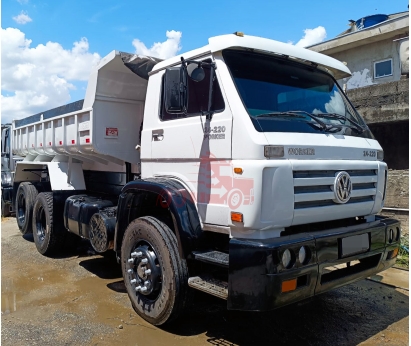 VW 24.220 6x2 2011
