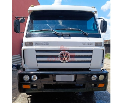 VW 24.220 6x2 2011